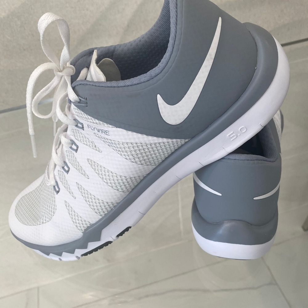 Nike Trainig flywire shoes like new